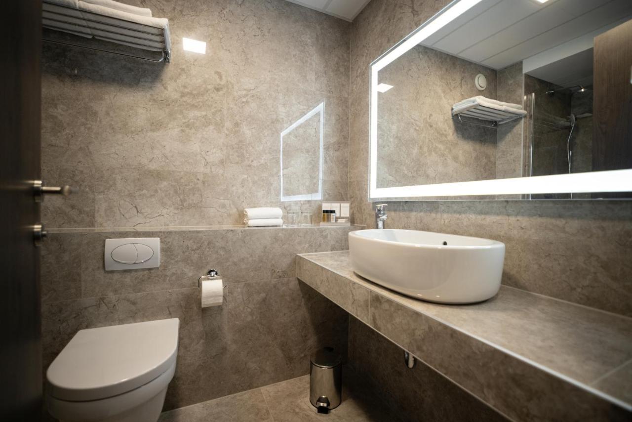 Hotel Osijek Eksteriør billede