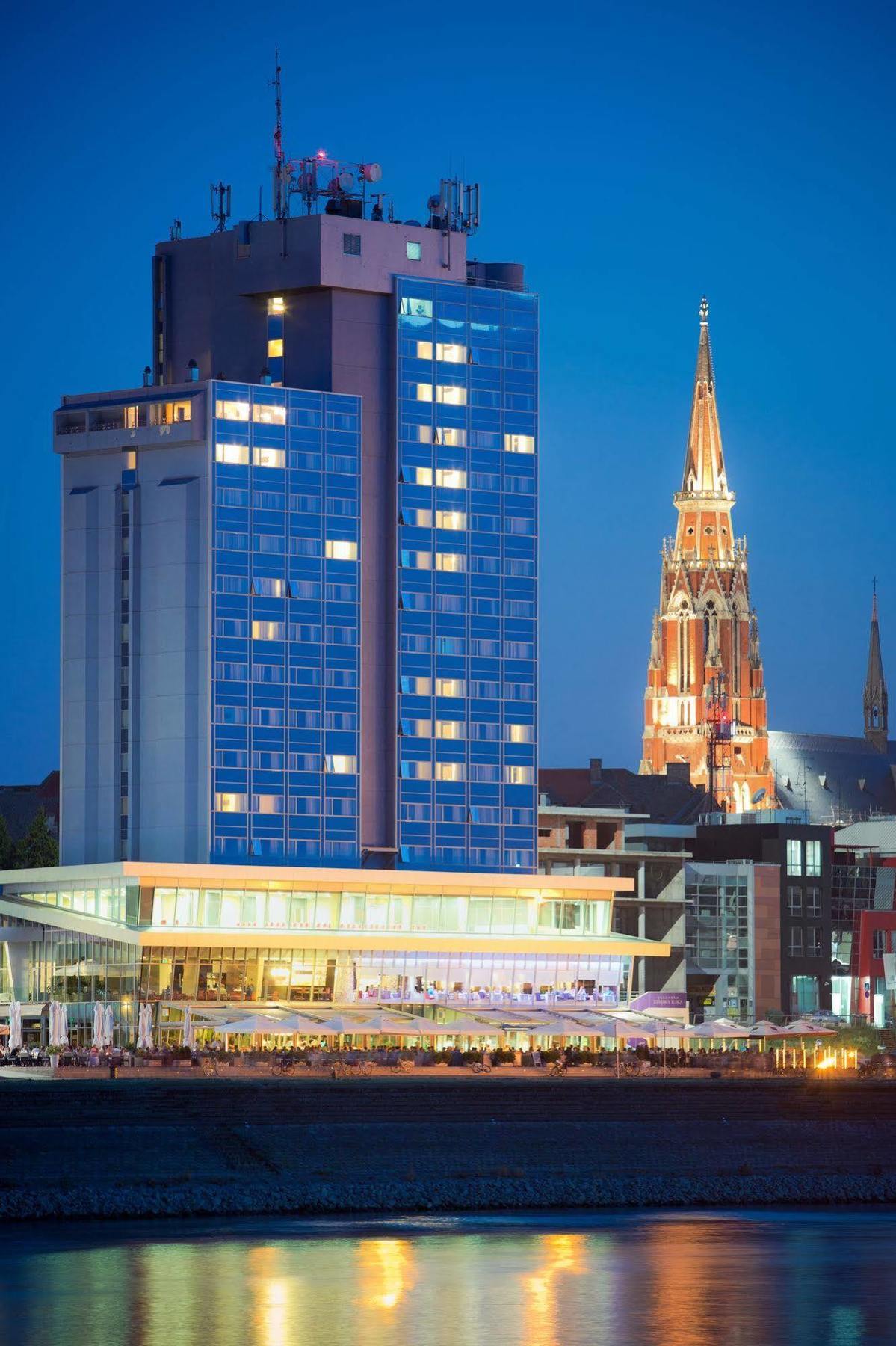Hotel Osijek Eksteriør billede