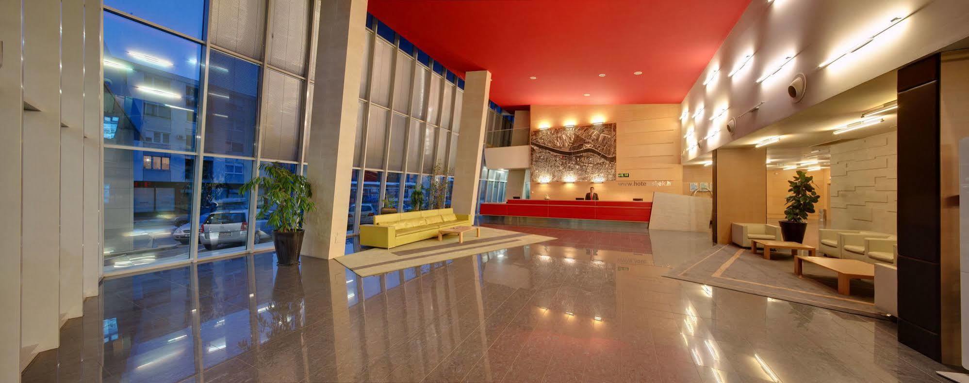 Hotel Osijek Eksteriør billede