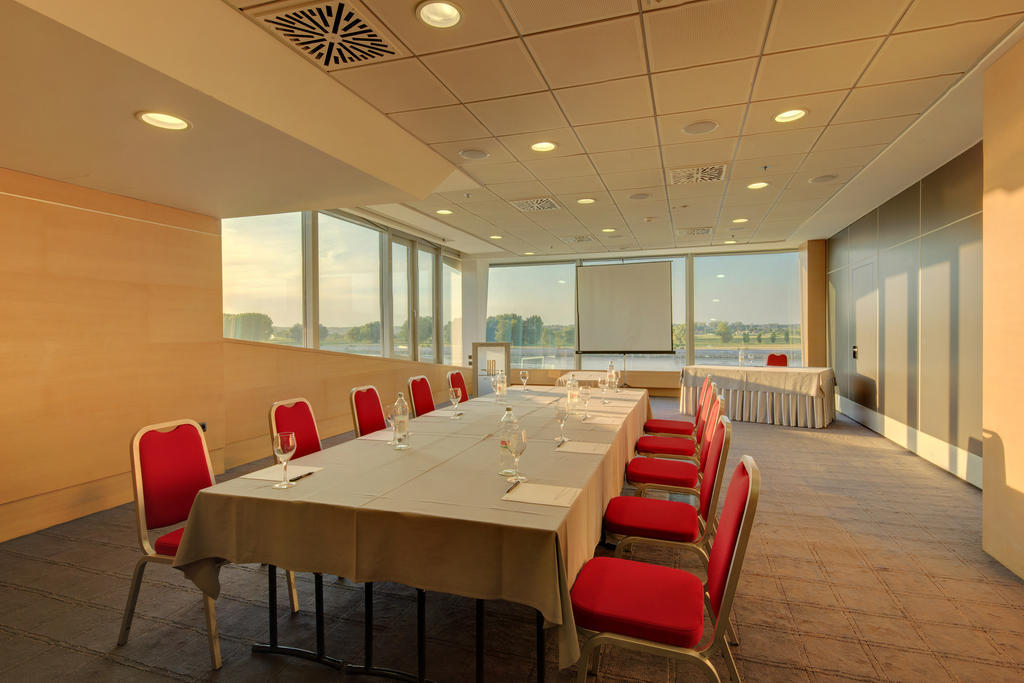 Hotel Osijek Eksteriør billede